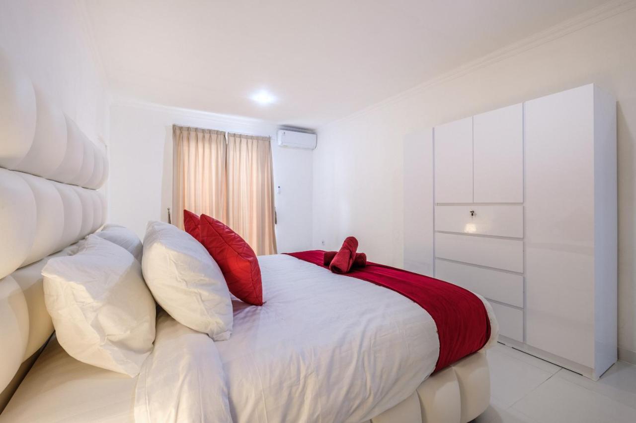 Luxury Minimalist Villa White Angel In Seminyak Екстериор снимка