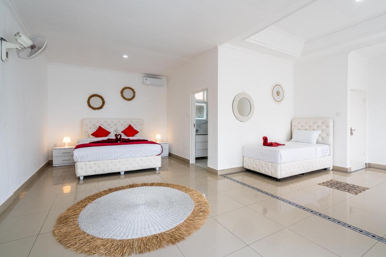 Luxury Minimalist Villa White Angel In Seminyak Екстериор снимка