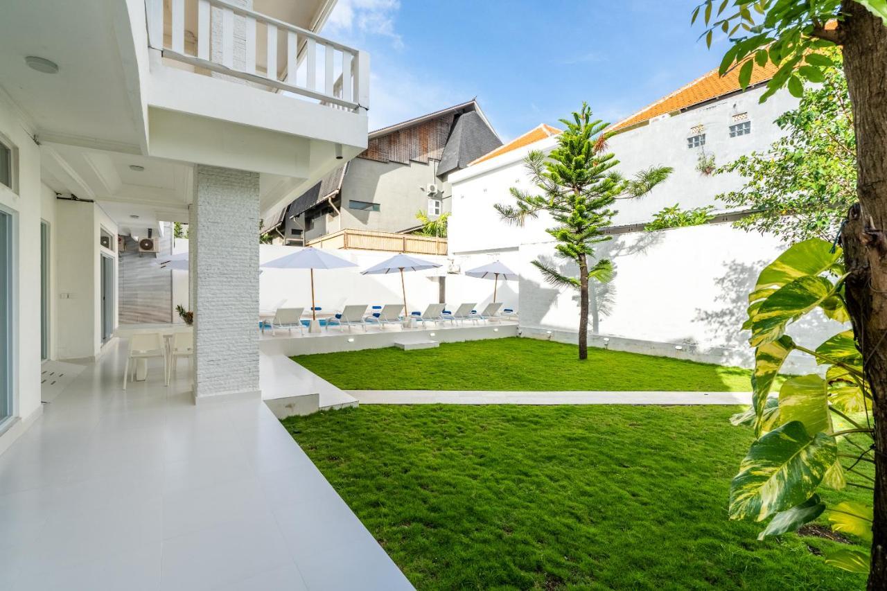 Luxury Minimalist Villa White Angel In Seminyak Екстериор снимка