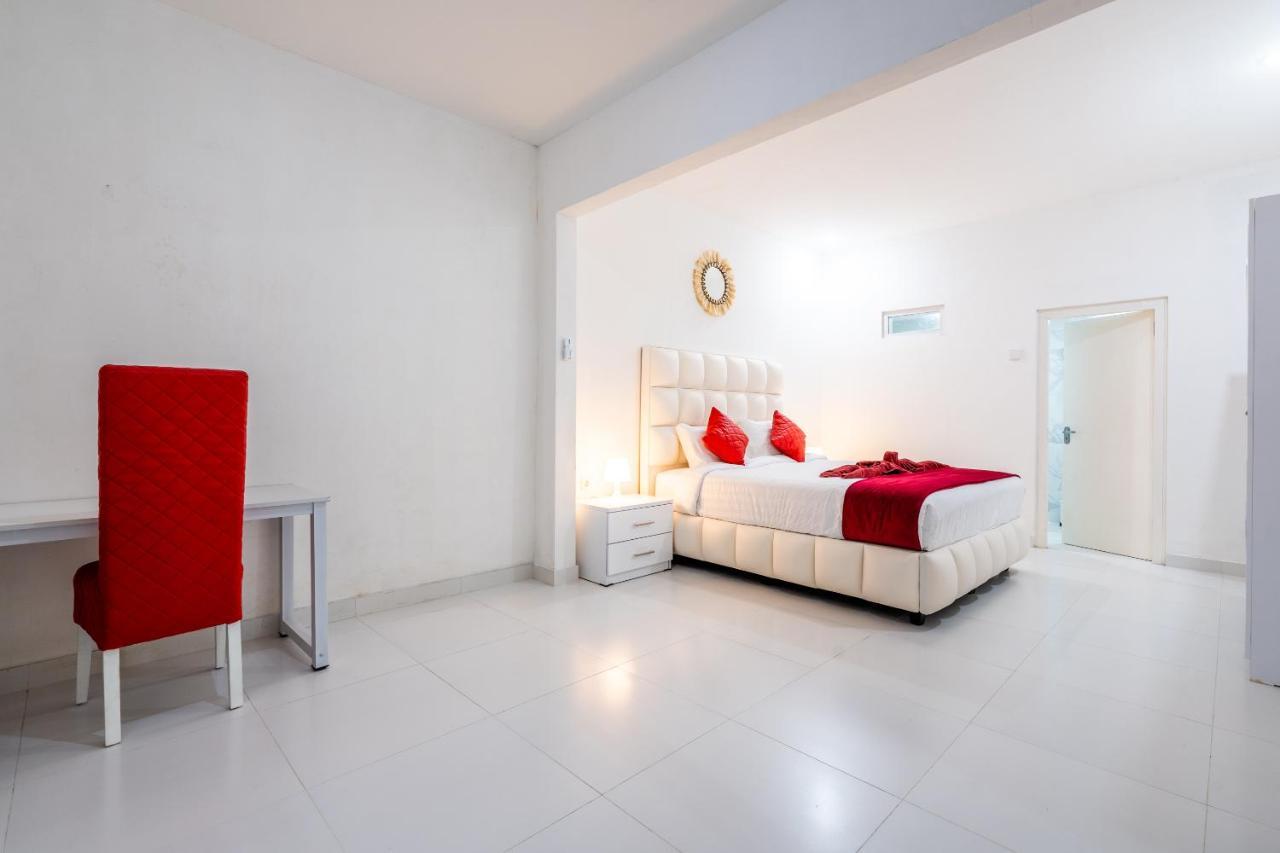 Luxury Minimalist Villa White Angel In Seminyak Екстериор снимка